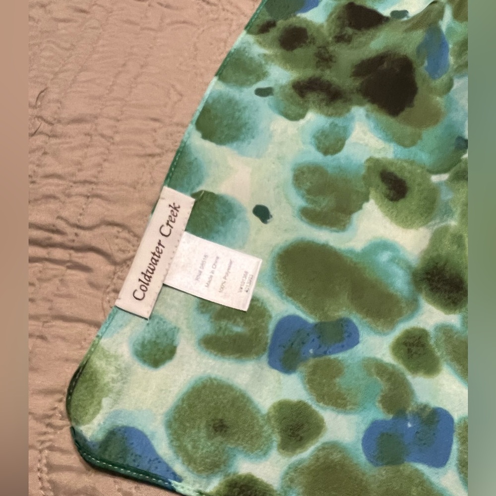 Coldwater Creek Scarf - Picture 4 of 7